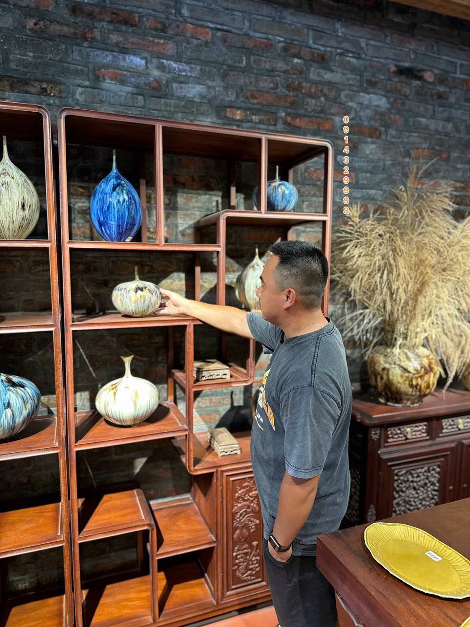 TỦ TRƯNG ĐỒ SỨ MẪU 6